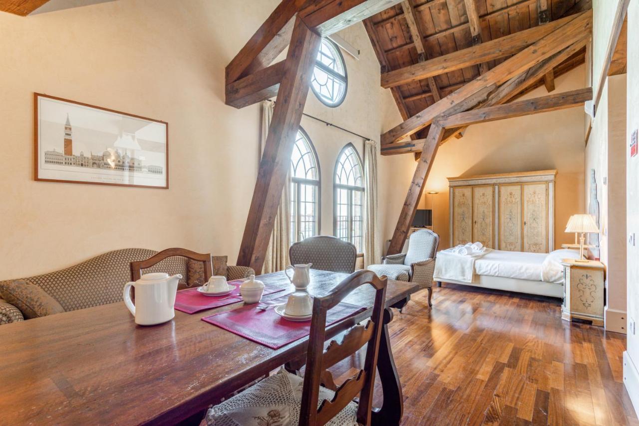 Molino Stucky Apartment *